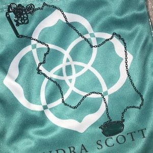 Kendra Scott necklace
